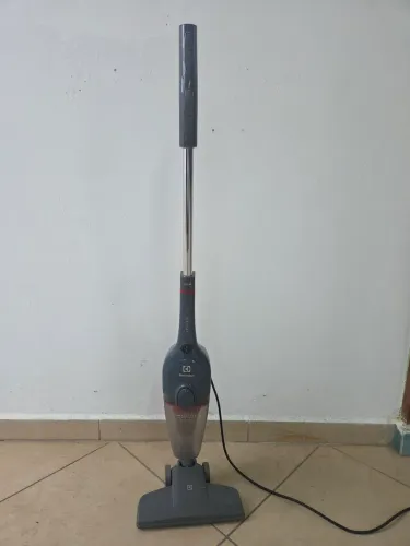 Aspirador de Pó Vertical Electrolux PowerSpeed stk13STK