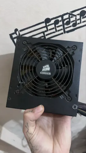 Fonte Corsair cx 600 em perfeito estado