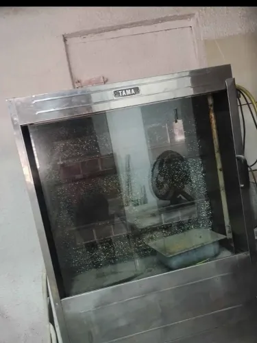 frangueira 4 espetos cabendo 5 em cada