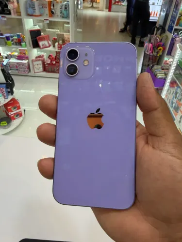 Vendo iPhone 12 128GB. 