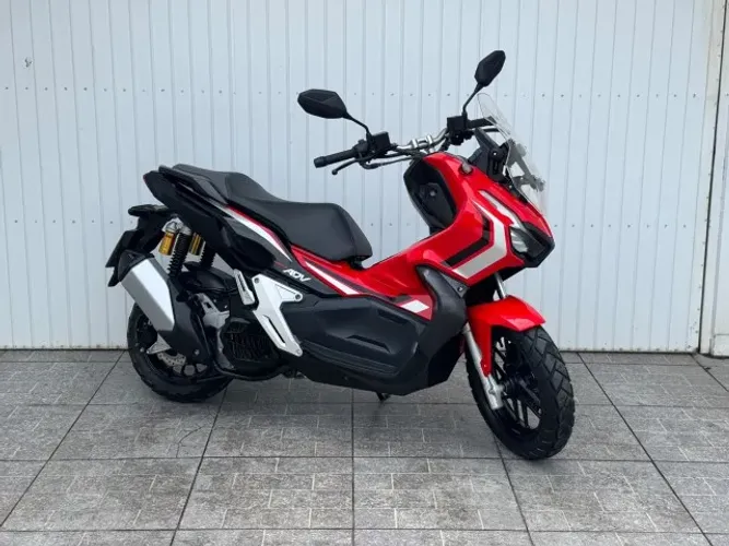 Honda ADV 150 2023 - Baixa quilometragem