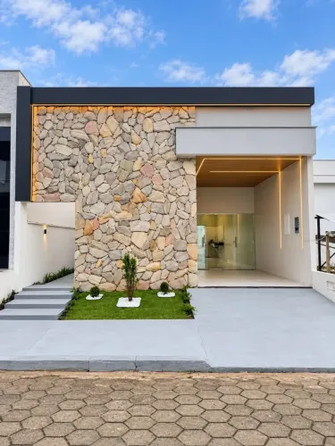 Casa de condomínio com 3 quartos e área gourmet no Porto Marina