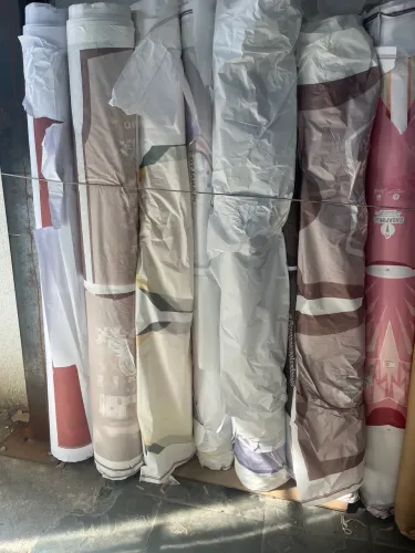 Papel para usado para proteger  lanternagem ou pintura