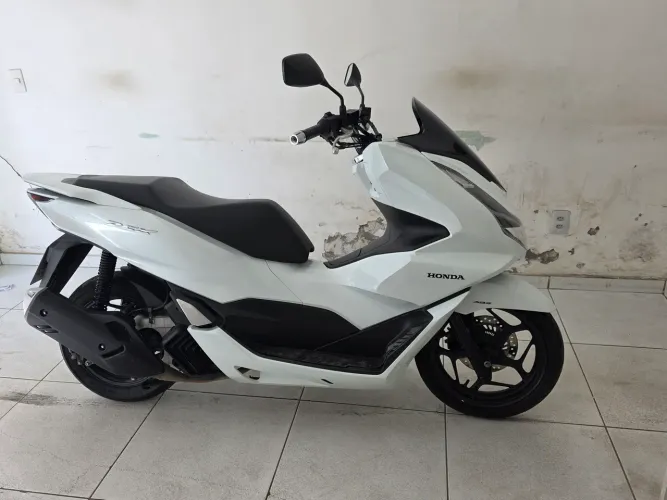 PCX 2023 COM 9 MIL KM RODADOS