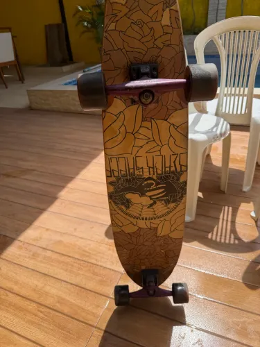 Skate black sheep
