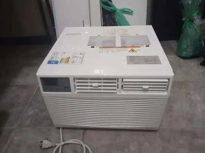 Ar Condicionado Janela 10000BTUs Philco PAJ10FH 127V