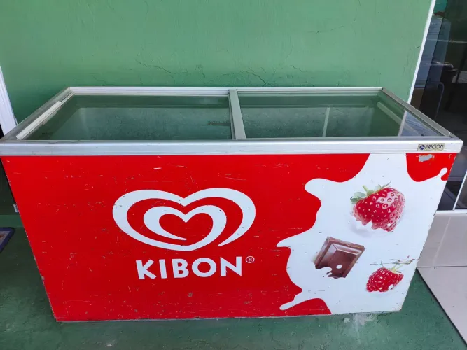 Freezer Horizontal Expositor Fricon (Adesivado Kibon) - Excelente Estado!