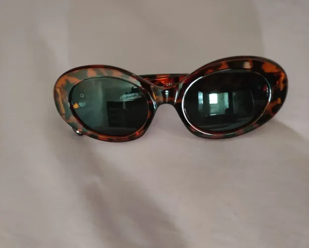 Óculos de sol feminino