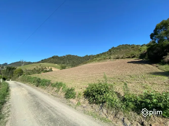 OPORTUNIDADE: Sítio com 40.000m² em Alfredo Wagner - Serra Catarinense