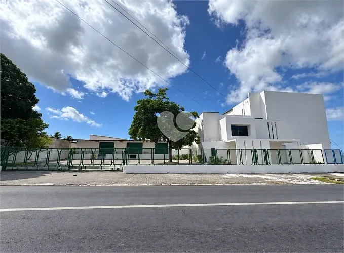 Loja Térrea Comercial - 2285m², Barro Duro