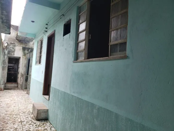 Casa com 1 dormitório à venda, 58 m² por R$ 85.000,00 - Colubande - São Gonçalo/RJ