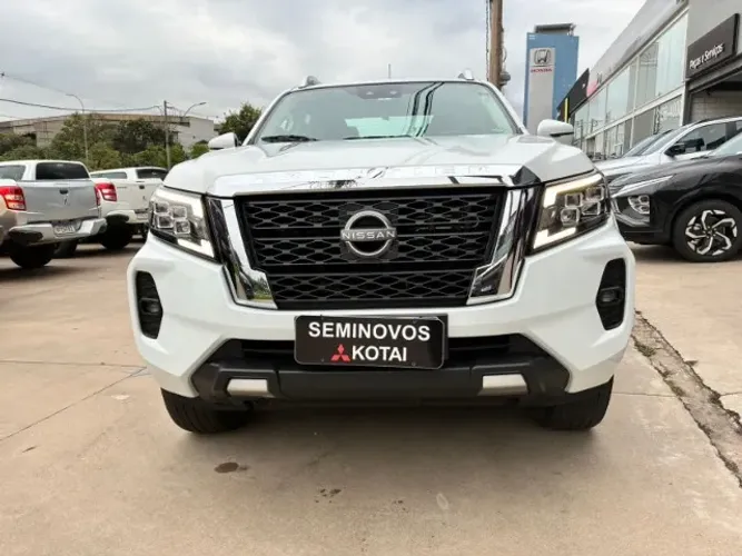 Nissan Frontier XE CD 4X4 2.3 Bi-TB Diesel Aut. 2024
