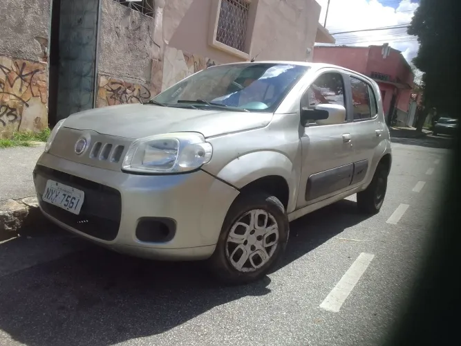 Fiat Uno Vivace/rua 1.0 EVO Fire Flex 8V 5P 2012