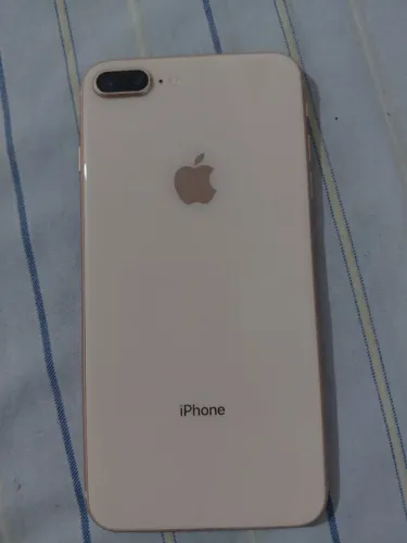 IPhone 8 plus rosa, vida de bateria 80%