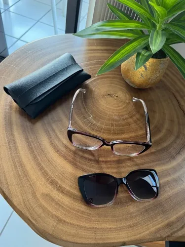 Armação de Óculos clip on com lentes claras e escuras