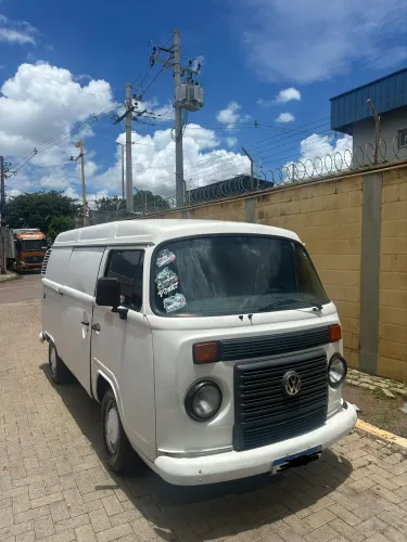 Volkswagen Kombi Furgão 1.4 MI Total Flex 8V 2013