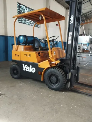 Empilhadeira Yale 
