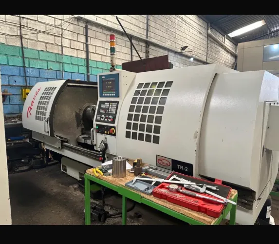 Torno CNC TRAVIS TR2
