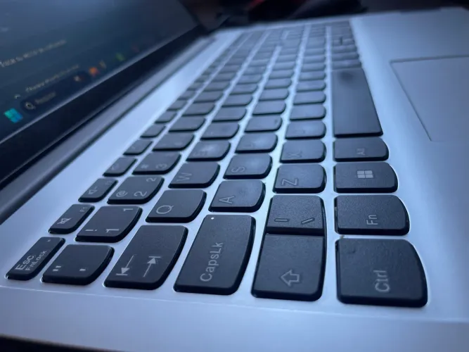 Notebook Lenovo. 