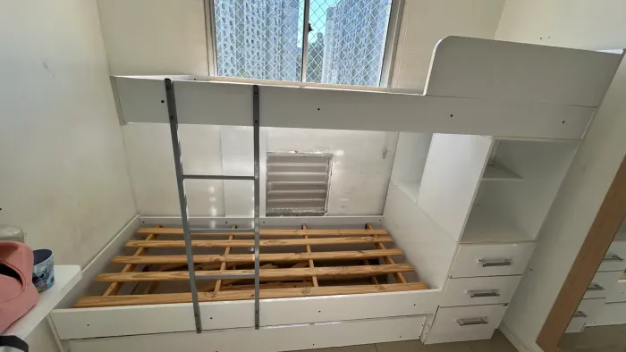 Triliche Branco com Cama Auxiliar + Nichos e Gavetas