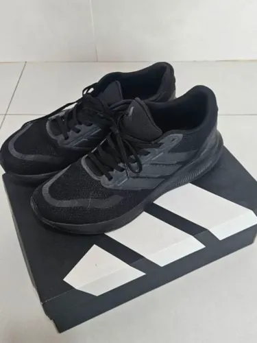 Tenis adidas usado uma vez
