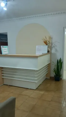 Ponto comercial/Loja/Box para aluguel possui 20 metros quadrados com 1 quarto