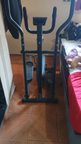 Elíptico semi novo