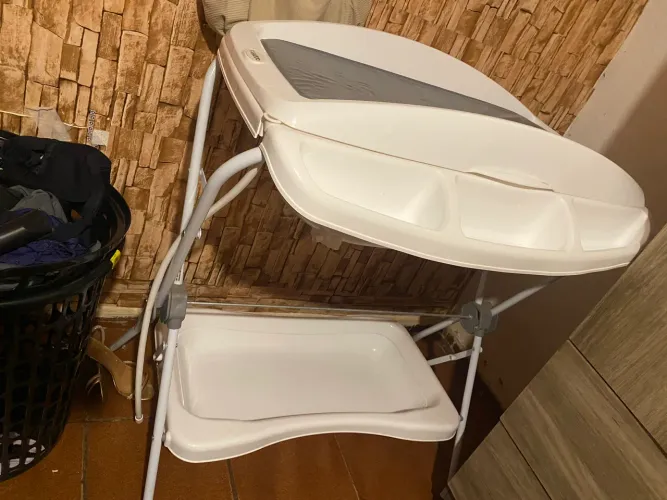 Banheira com suporte para bebê