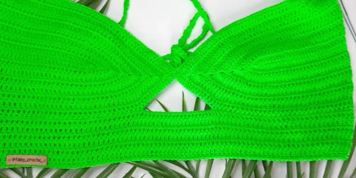 Top Cropped de Crochê Modelo Cut Out