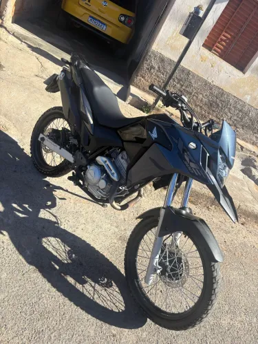 Moto muito boa ÚNICO DONO convervada