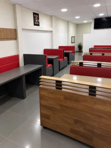 Mesas e sofas boots