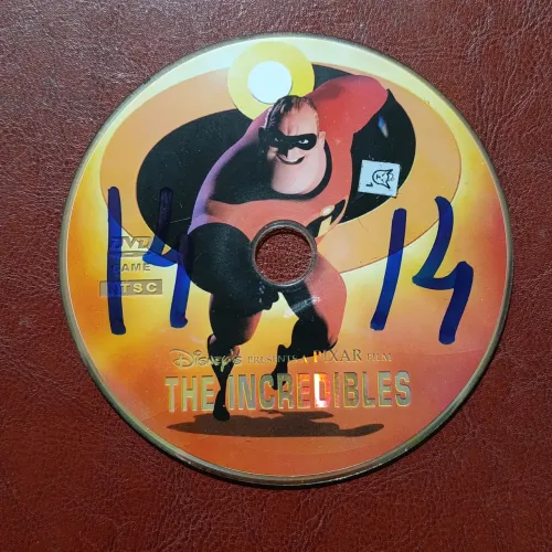Jogo Playstation 2 The incredible Os Incríveis Midia Dourada USA