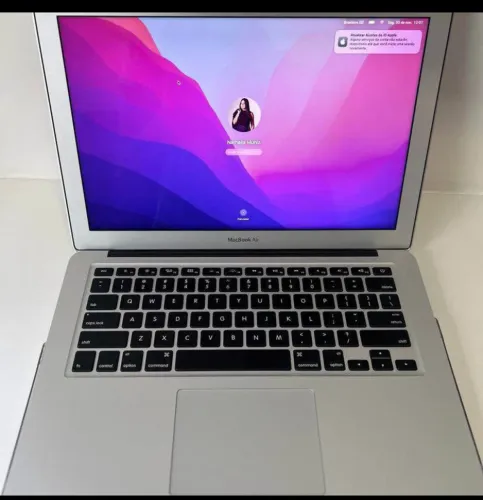 MacBook Air 17 usado 