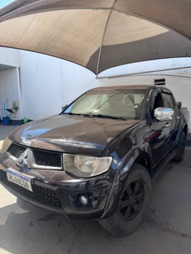 Mitsubishi L200 Triton HPE 3.2 CD TB Int.diesel AUT 2011