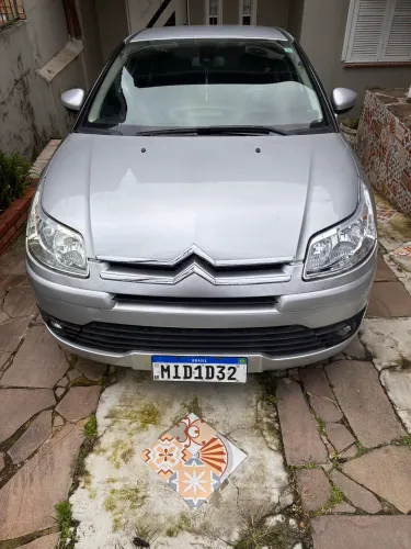 Citroen C4 GLX 2.0 Flex 16V 5P Aut. 2011