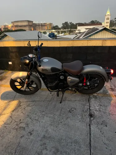 Royal Enfield Classic 350 Novíssima 