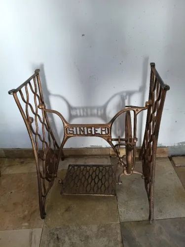 Pé de máquina de costura Singer