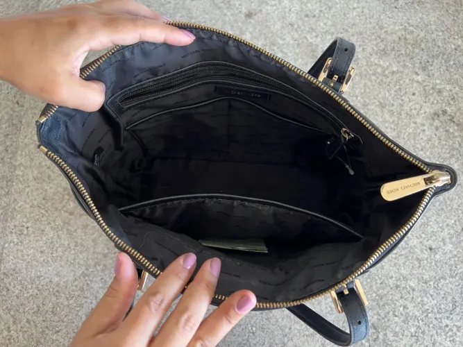 Bolsa Michael kors Jet Set Preta Média 