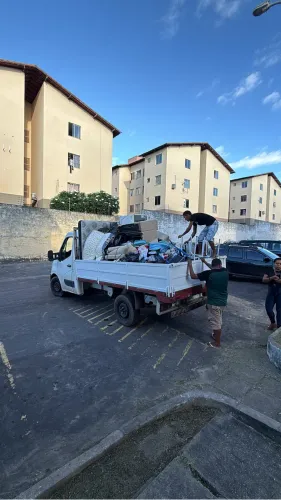 Frete, carreto, transporte, mudanças e transportes de vidros fretes