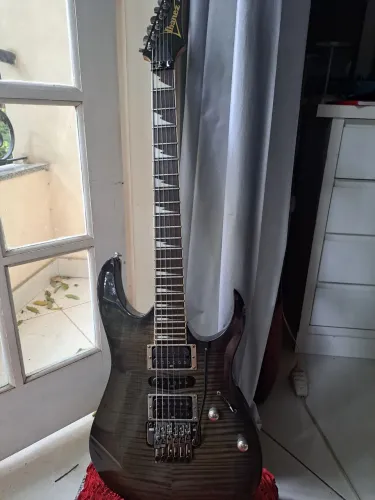 Guitarra ibanez rg verde escuro
