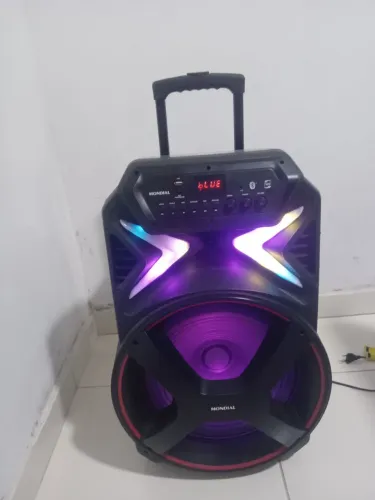 Caixa amplificada mundial 700 wolts