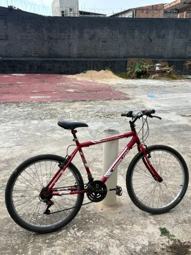 Bicicleta Houston Foxer Hammer Aro 26 - 21 marchas