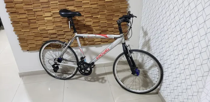 Bike aro 26 pneu speed toda em alumínio pesando 12 kilos apenas