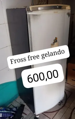 Geladeira frisfi