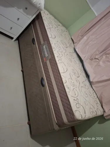 Cama box baú