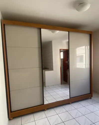GUARDA ROUPA CASAL SEMI NOVO 1 MÊS DE USO