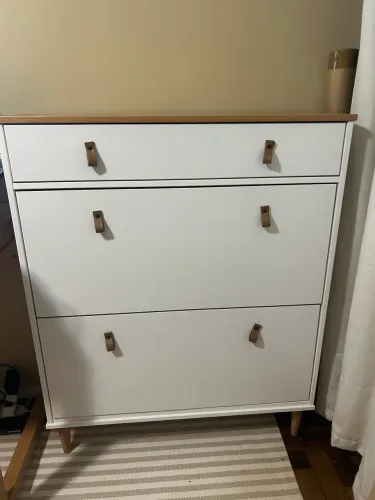 Vendo sapateira (até 16 pares)