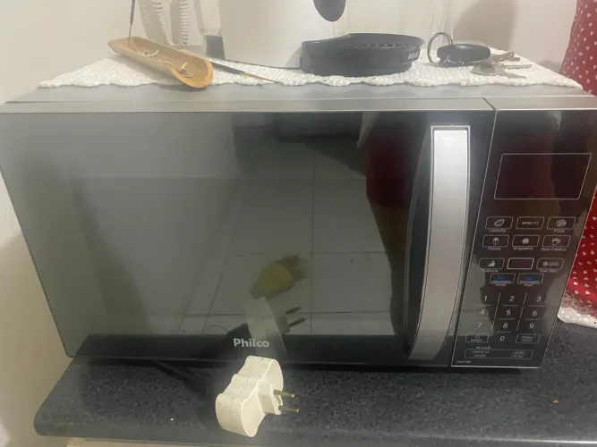     Mudança! Vendo móveis e eletrodomésticos em ótimo estado
