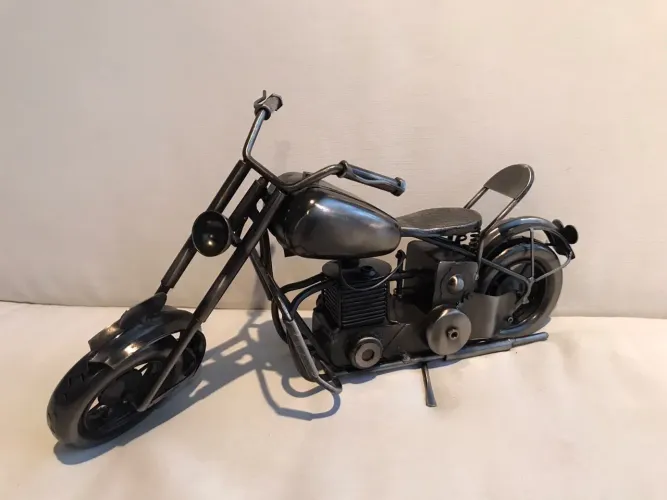 Moto Chopper Decorativa em Metal - Estilo Vintage, Toda em Metal