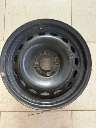 Roda de ferro aro 15 4 furos